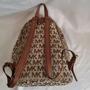 MK Michael Kors large size backpack like new ???✨️ Michael Kors Jaycee Large Backpack, Black Signature PVC  main image 2